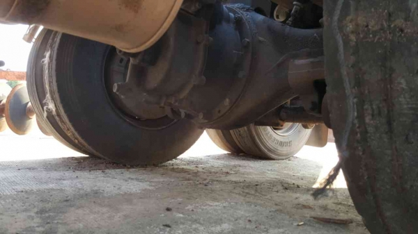 ขาย รถ 10 ล้อ หัวลาก ISUZU DECA 270 EURO 1 ปี 43 เครื่องเดิม เกียร์เดิม ช่วงล่างดี รถต้องเก็บงาน เอกสารเล่มทะเบียนครบ ขาย รถ 10 ล้อ หัวลาก ISUZU DECA 270 EURO 1 ปี 43 เครื่องเดิม เกียร์เดิม ช่วงล่างดี รถต้องเก็บงาน เอกสารเล่มทะเบียนครบ