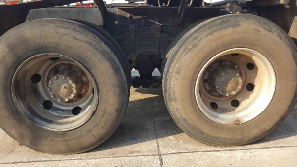 ขาย รถ 10 ล้อ หัวลาก ISUZU DECA 270 EURO 1 ปี 43 เครื่องเดิม เกียร์เดิม ช่วงล่างดี รถต้องเก็บงาน เอกสารเล่มทะเบียนครบ ขาย รถ 10 ล้อ หัวลาก ISUZU DECA 270 EURO 1 ปี 43 เครื่องเดิม เกียร์เดิม ช่วงล่างดี รถต้องเก็บงาน เอกสารเล่มทะเบียนครบ