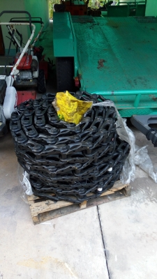 โซ่pc40-7 มี2คู่ของใหม่ราคาคู่ละ25000บาทครับ