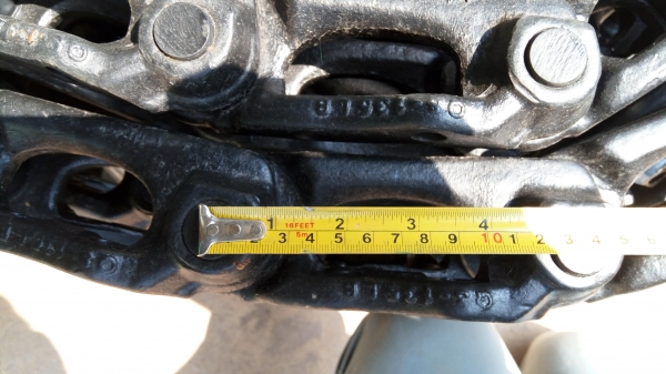 โซ่pc40-7 มี2คู่ของใหม่ราคาคู่ละ25000บาทครับ