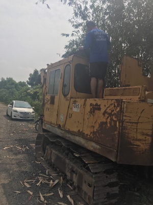 ขายKomatsu 12Htสภาพสวยพร้อมใช้ ติดต่อคุณอ๊อฟ พิจิตร 086-737-9991