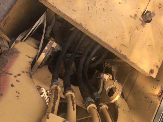 ขายKomatsu 12Htสภาพสวยพร้อมใช้ ติดต่อคุณอ๊อฟ พิจิตร 086-737-9991