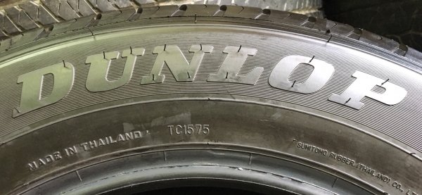 ยางใหม่ป้ายแดง ปี 18 Dunlop 215-70-16 ตุ่มอลัง เส้นสีจัดจ้าน
