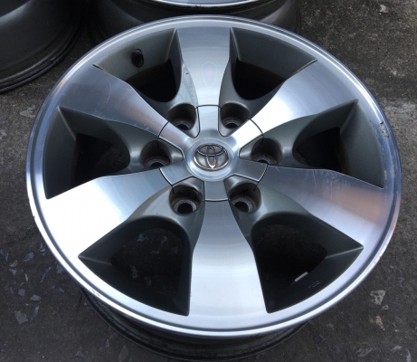 ล้อแม็ก Toyota Fortuner ขอบ 16 หน้าเงา