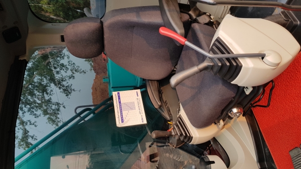 ขายดาวน์รถแบ็คโฮ KOBELCO SK200 Mark 10 ใช้งานเพียง 1 พันชั่วโมง สภาพนางฟ้า สวย ไม่มีที่ติ ขายดาวน์รถแบ็คโฮ KOBELCO SK200 Mark 10 ใช้งานเพียง 1 พันชั่วโมง สภาพนางฟ้า สวย ไม่มีที่ติ