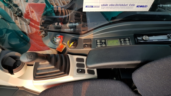 ขายดาวน์รถแบ็คโฮ KOBELCO SK200 Mark 10 ใช้งานเพียง 1 พันชั่วโมง สภาพนางฟ้า สวย ไม่มีที่ติ ขายดาวน์รถแบ็คโฮ KOBELCO SK200 Mark 10 ใช้งานเพียง 1 พันชั่วโมง สภาพนางฟ้า สวย ไม่มีที่ติ