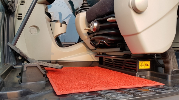 ขายดาวน์รถแบ็คโฮ KOBELCO SK200 Mark 10 ใช้งานเพียง 1 พันชั่วโมง สภาพนางฟ้า สวย ไม่มีที่ติ ขายดาวน์รถแบ็คโฮ KOBELCO SK200 Mark 10 ใช้งานเพียง 1 พันชั่วโมง สภาพนางฟ้า สวย ไม่มีที่ติ