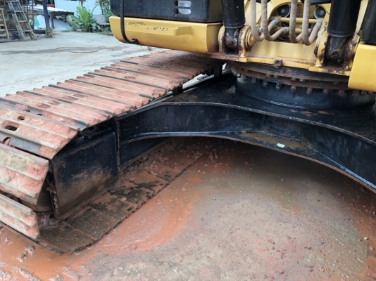 ขายรถแบ็คโฮ CAT320D2 ใช้งานเพียง 5 พันชั่วโมง สภาพนางฟ้า สวยแน่นเต็มทุกระบบ