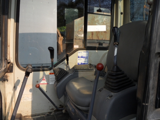 PC35R-8รถนอกแท้ๆยังไม่ได้ใช้งานในไทย3,000กว่าชั่วโมง @545,000บาทสนใจโทรหา ☎ 081-989-1989 + ID LINE : rangrayong หรั่งครับ