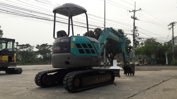 รถขุด コベルコ Kobelco SK30SR-2 เก่าญี่ปุ่น