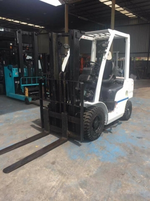 NISSAN 2.5 ตัน NISSAN 2.5 ตัน