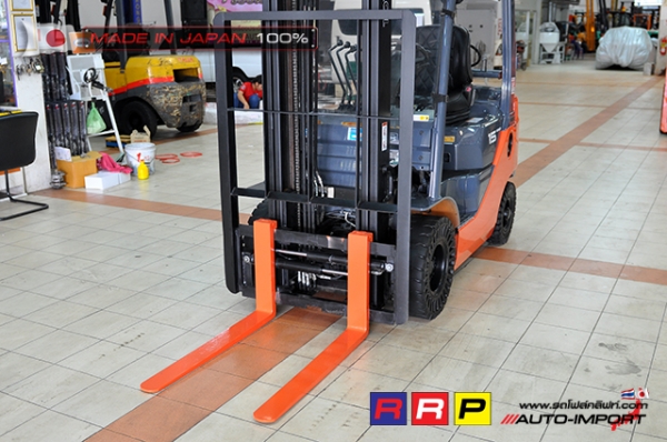 ขายรถโฟล์คลิฟท์มือสอง TOYOTA รุ่น 8FG15-31782 นำเข้าจากประเทศญี่ปุ่น 100\% ไม่เคยใช้งานในไทย