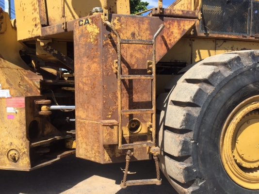 ขายรถตัก CATERPILLAR 988B รถนำเข้าจากญี่ปุ่นแท้ๆ บุ้งกี๋ขนาด 4.5 คิว เครื่อง เกียร์ ปั้ม สมบูรณ์พร้อมใช้ครับ ติดต่อ 063-9316985 ID LINE : 0639316985