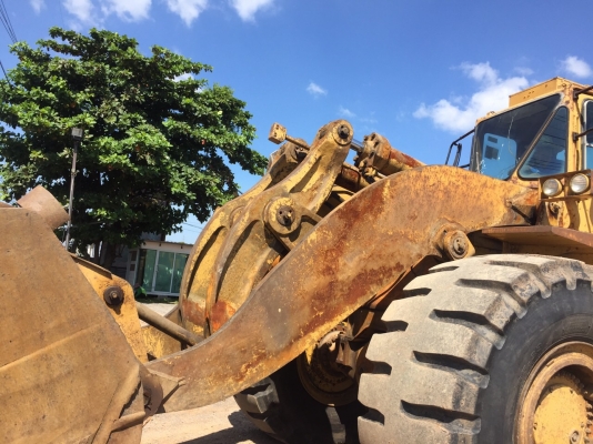 ขายรถตัก CATERPILLAR 988B รถนำเข้าจากญี่ปุ่นแท้ๆ บุ้งกี๋ขนาด 4.5 คิว เครื่อง เกียร์ ปั้ม สมบูรณ์พร้อมใช้ครับ ติดต่อ 063-9316985 ID LINE : 0639316985
