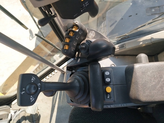 สวยจัด 140M ปี2010 7000ชม.จาก USA ราคาสวยๆ น๊อตแท้ใหม่ๆทุกตัว โทร.092-929-9942 ธีรเทพ สวยจัด 140M ปี2010 7000ชม.จาก USA ราคาสวยๆ น๊อตแท้ใหม่ๆทุกตัว โทร.092-929-9942 ธีรเทพ