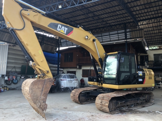 CAT 320D CAT 320D