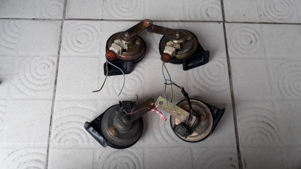 แตรรถ BMW ยี้ห้อ FIAMM แท้ จาก Italy