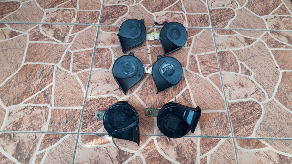 แตรรถ BMW ยี้ห้อ FIAMM แท้ จาก Italy