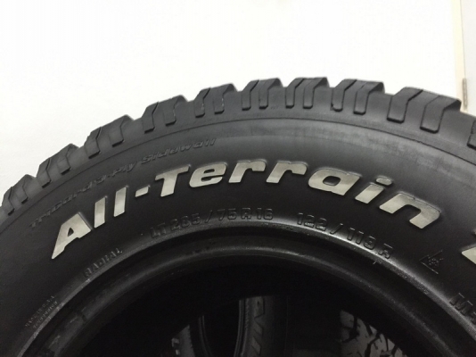 ยาง BF ko All-Terrain 285/75/16 ดอกยังเหลือหนาๆ สภาพดี 4เส้นถูกๆ ยาง BF ko All-Terrain 285/75/16 ดอกยังเหลือหนาๆ สภาพดี 4เส้นถูกๆ