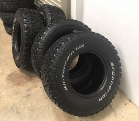 ยาง BF ko All-Terrain 285/75/16 ดอกยังเหลือหนาๆ สภาพดี 4เส้นถูกๆ