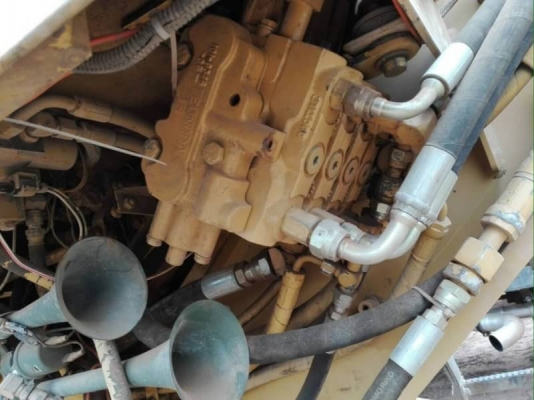 ขายรถเกรด CATTERPILAR 12H SERIES 4XM00769 เครื่อง 8Z แรง สภาพพร้อมใช้ เอกสารเล่มทะเบียน  รถอยู่ ลำปาง โทร  0610710295