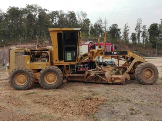 ขายรถเกรด CATTERPILAR 12H SERIES 4XM00769 เครื่อง 8Z แรง สภาพพร้อมใช้ เอกสารเล่มทะเบียน  รถอยู่ ลำปาง โทร  0610710295