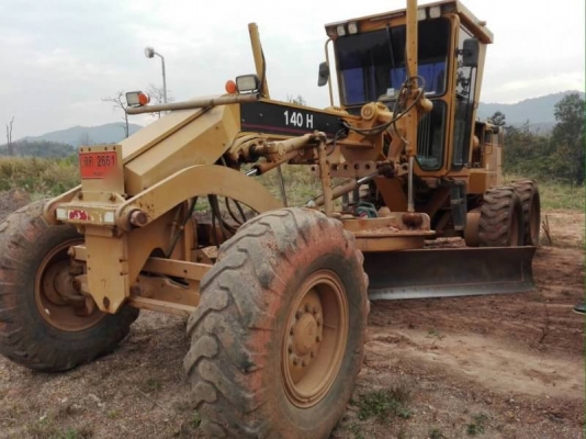 ขายรถเกรด CATTERPILAR 12H SERIES 4XM00769 เครื่อง 8Z แรง สภาพพร้อมใช้ เอกสารเล่มทะเบียน  รถอยู่ ลำปาง โทร  0610710295