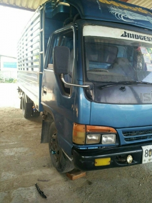 ขาย 6ล้อ isuzu ์NPR 120แรง กระบะเลสยาว4.30ม.
