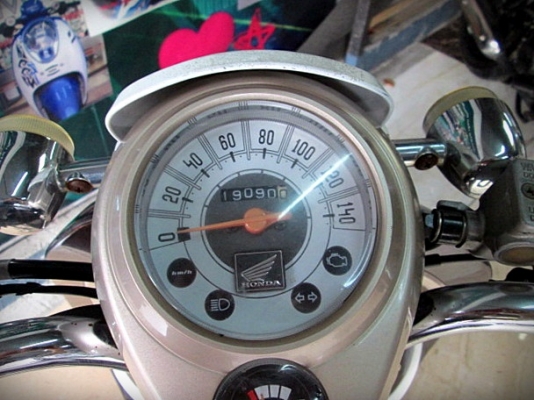 Scoopy I 2010 สีขาว เครื่องดี สีสวย 18900