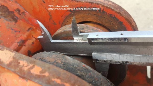 FROM JAPAN ตัวคีบปากหนีบไม้ CLAMP*GT-30*สำหรับรถขุดไซค์ 20,25,30,35 / สวมบูทสลัก 35 มิล/ ราคาขายเพียง: 26,000 บาท สนใจติดต่อ 0819337688