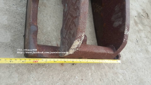 FROM JAPAN ตัวคีบปากหนีบไม้ CLAMP*GT-30*สำหรับรถขุดไซค์ 20,25,30,35 / สวมบูทสลัก 35 มิล/ ราคาขายเพียง: 26,000 บาท สนใจติดต่อ 0819337688