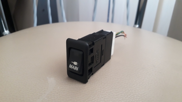 สวิตช์ MAIN ของรถ NISSAN