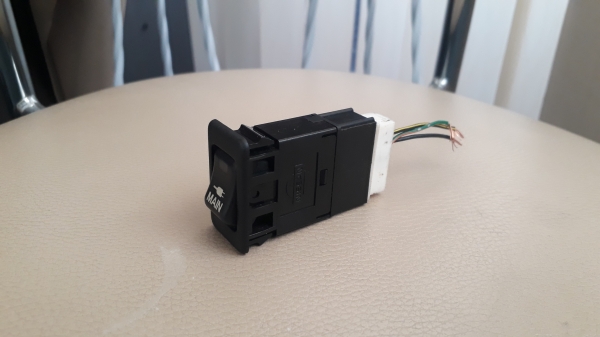 สวิตช์ MAIN ของรถ NISSAN