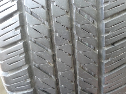 ยาง Bridgestone 265-65-17 ต้นปี14 ยาง Bridgestone 265-65-17 ต้นปี14