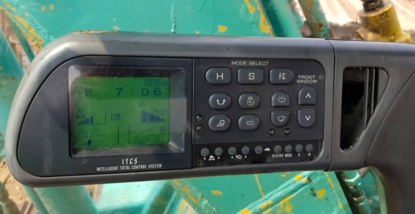 ขายด่วนรถแบคโฮKOBELCO-SK200MARK5มาร์ไฟร์ระบบลายหัวกะแทกรถนอกเพิ่งนำเข้ามายังไม่เคยใช้งานในเมืองไทยเลย