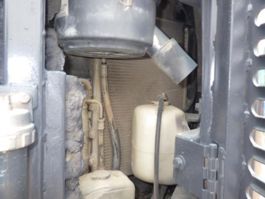 ขายรถขุดนำเข้าจากประเทศญี่ปุ่น kobelco sk135yy04 รถสวยพร้อมใช้งาน สนใจติดต่อสอบถาม 092-3309229 อีด