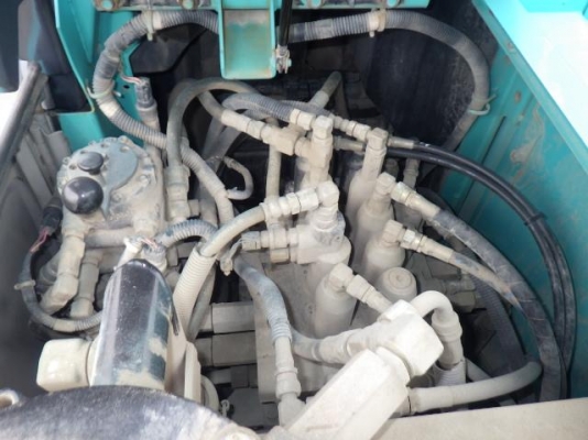 ขายรถขุดนำเข้าจากประเทศญี่ปุ่น kobelco sk135yy04 รถสวยพร้อมใช้งาน สนใจติดต่อสอบถาม 092-3309229 อีด