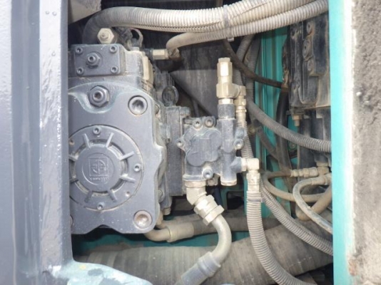 ขายรถขุดนำเข้าจากประเทศญี่ปุ่น kobelco sk135yy04 รถสวยพร้อมใช้งาน สนใจติดต่อสอบถาม 092-3309229 อีด