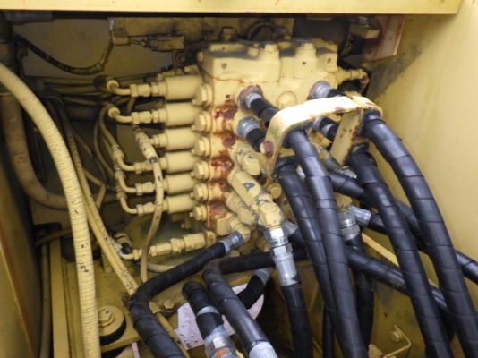 ขายรถขุดนำเข้าจากประเทศญี่ปุ่น komatsu pc100-6 รถกำลังเดินทางถึงไทยเร็วๆนี้ สนใจติดต่อสอบถาม 092-3309229 อีด