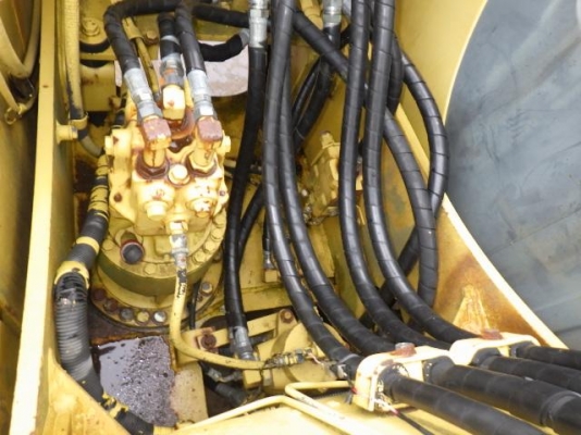 ขายรถขุดนำเข้าจากประเทศญี่ปุ่น komatsu pc100-6 รถกำลังเดินทางถึงไทยเร็วๆนี้ สนใจติดต่อสอบถาม 092-3309229 อีด