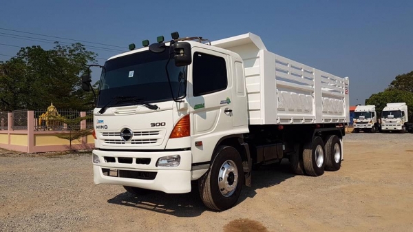 Hino mega เครื่อง 260 แรง ปี 47 แม่เดี่ยวดัมพ์สามมิตร มีระบบลากลูก ยางดี พร้อมใช้งาน