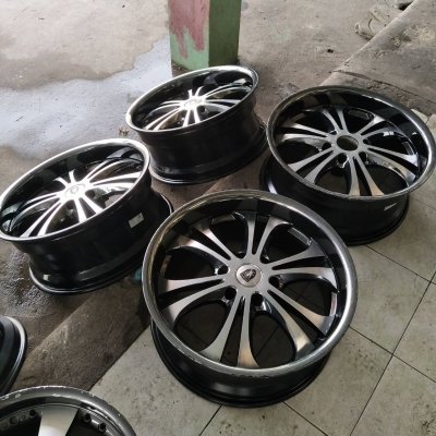 ขอบ20นิ้ว6รู ชุดนี้ลดราคาเหลือ 7900 บาท