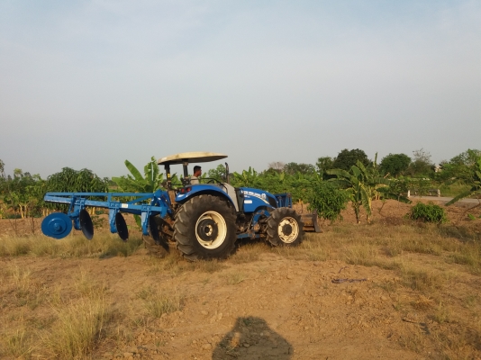 ขายNewhollandTD 5.100มีเล่มครบรถสวยพร้อมใชั0810076640