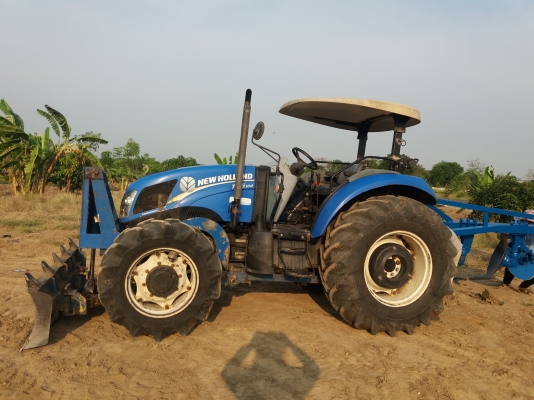 ขายNewhollandTD 5.100มีเล่มครบรถสวยพร้อมใชั0810076640