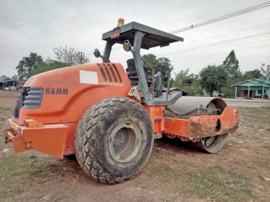 ขาย 980,000 รถบด HAMM ปี 2011 ทำงาน 7,000 ชม 2 เพลา เครื่องดี ปั้มแรง สภาพพร้อมใช้ เอกสารเล่มทะเบียน  รถอยู่ จ ตาก โทร 0610710295