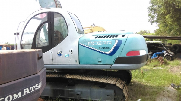 KOBELCO SK200 MACK 5 บูมยาว18เมตร รถเก่านอก เอกสารอินวอยซ์