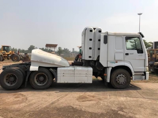 ขายรถ NGV  395,000 หัวลาก 10 ล้อ  SINOTRUK HOWO 345 แรง 2 เพลา เกียร์อิตัน  ปี 55 วิ่ง 18x,xxx กม เครื่องดี หัวบาง ยางดี คัสชีสวย เอกสารเล่มทะเบียน  รถอยู่ หนองคาย โทร 0610710295