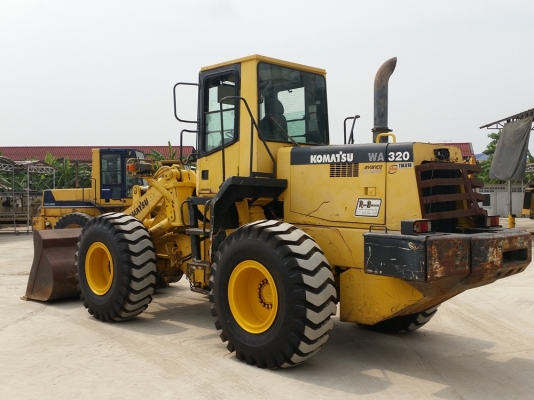 ขายรถตักล้อยาง ยี่ห้อ KOMATSU WA320-3MC นำเข้าจาก USA แท้ 100\% สภาพสวย ไม่เคยใช้งานในไทย