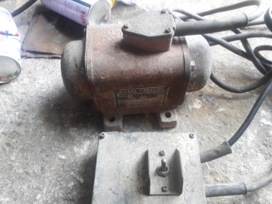 ขาย !! มอเตอร์สั่น-เขย่า.ของมิคาซ่า.ไฟบ้าน220v.พร้อมใช้งาน ขาย !! มอเตอร์สั่น-เขย่า.ของมิคาซ่า.ไฟบ้าน220v.พร้อมใช้งาน