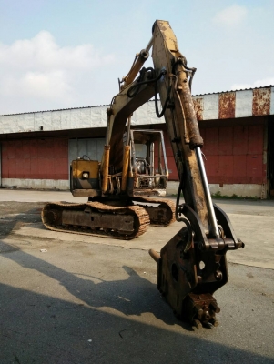 ขายรถแบคโฮ KOMATSU PC120-2 พร้อมหัวกระแทก ราคา 360000